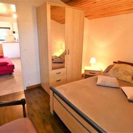 Nyaraló L'ecureuil *